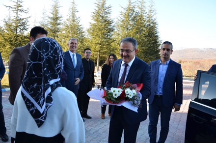 AYAY Bölümü Bahar Yarıyılı Akademik Açılış Dersini Sayın Rektörümüz Yaptı